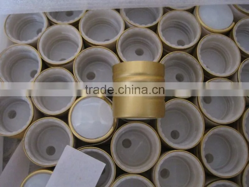 Cosmetic screw cap with long nozzle top.Pointed mouth plastic screw cap for cosmetic squeeze bottle