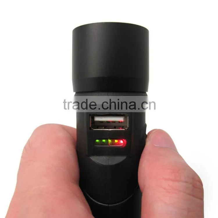 2016 Portable multi-functional safety hammer car charger torchlight car charger