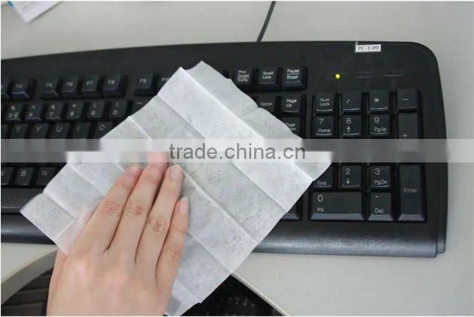 Cleansing towelette L 17