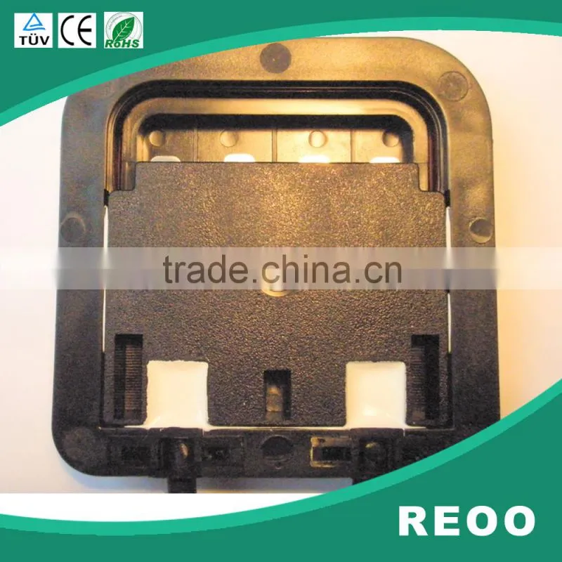 Solar connection box for photovoltaic system