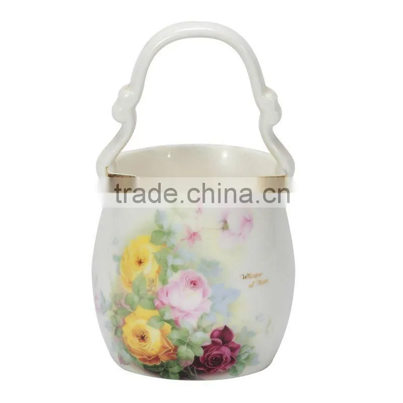 2013 ceramic vase