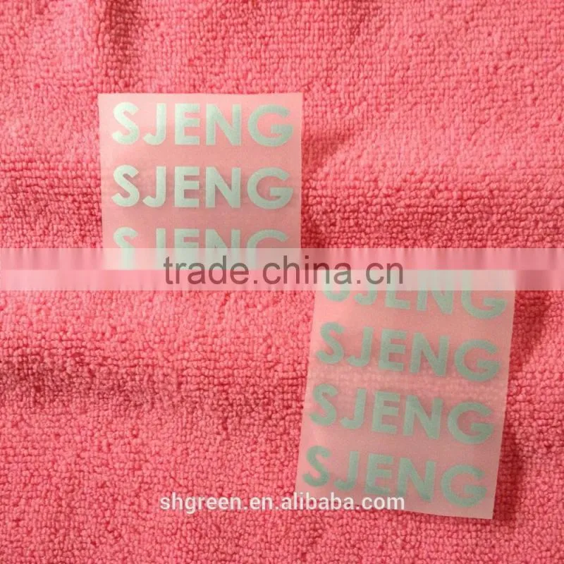 Black heat transfer printing label with 3D effect
