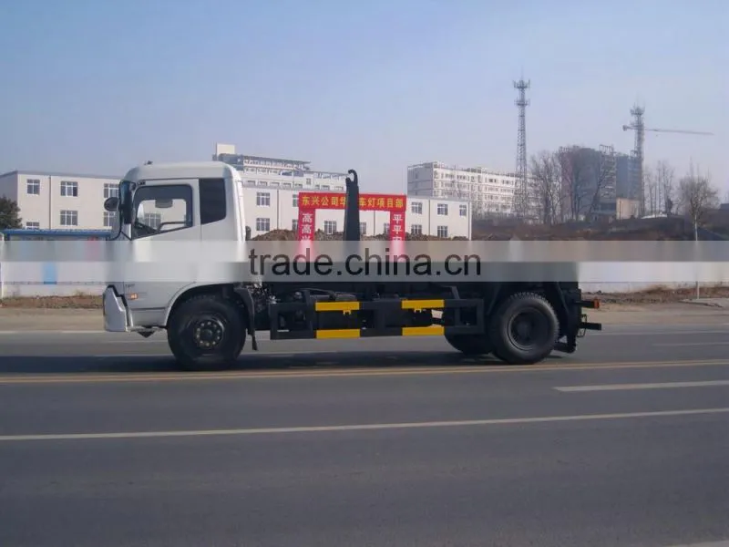 Dongfeng 4X2 hook lift garbage truck With Removable Box for sale