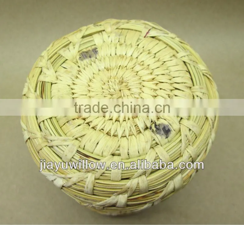 wholesale cheap willow beautiful pencil holder