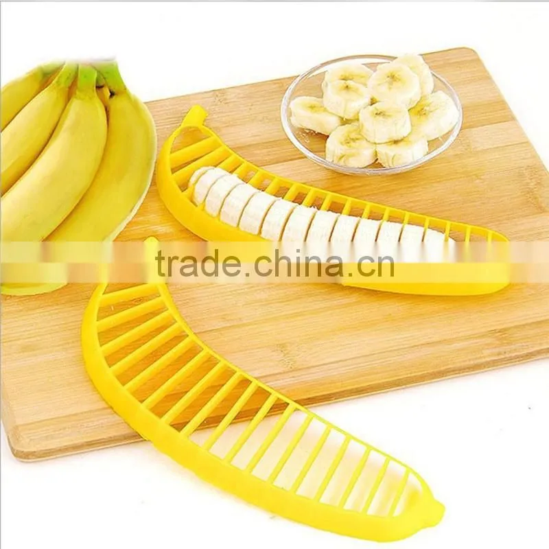 Cheapest Plastic Cutting Magic Kitchen Tools Fruit Slicer Banana Slicer 2016