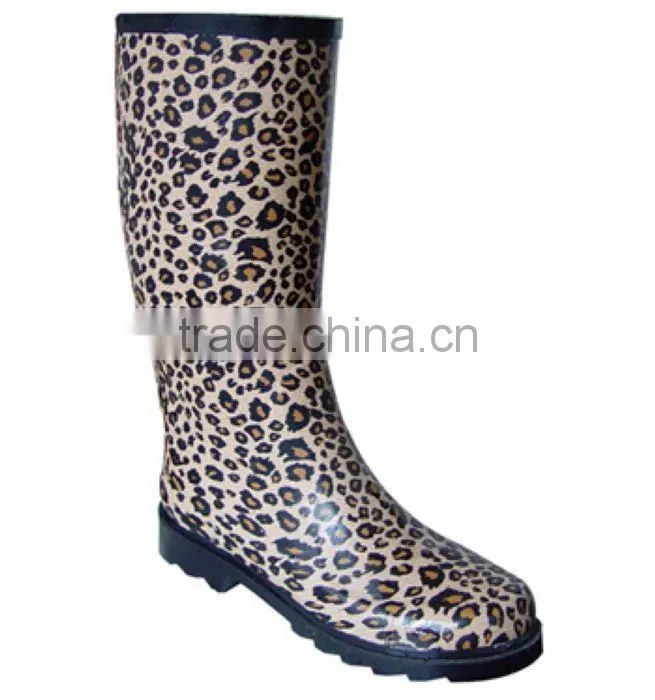 purple rubber plain rain boots with zipper