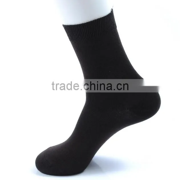 2017 China Factory Customized Your Own Brand Logo Design Plain Color Simple Stretch Eco Lycra Cotton Polyester Men Socks
