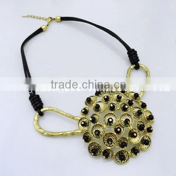 dubai gold jewelry zinc alloy necklace with artificial flower