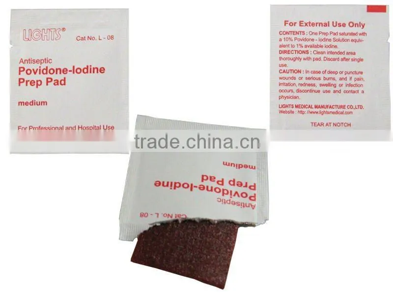 Povidone-iodine pad L 08