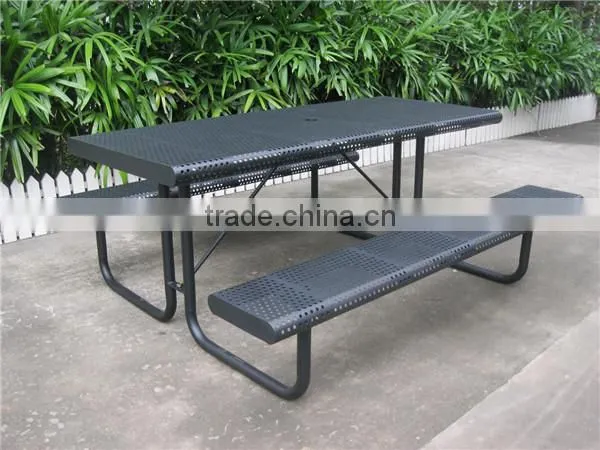 Outdoor table with umbrella hole outdoor pinic table