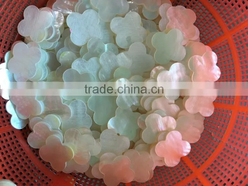 clover gold mother of pearl shell chips