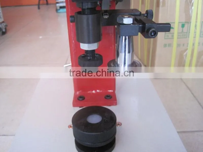2015 China Supplier Wholesale Best Quality Close The Bottle Cap Machine
