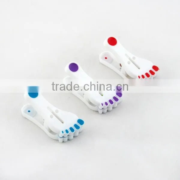 12PCS Plastic foot sharp mini clothespin