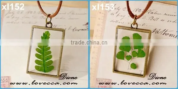 2016 fashion clear resin orb globe real dandelion seeds flower pendant necklace jewelry design