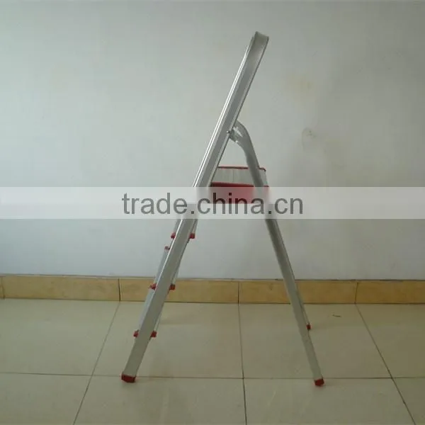 Aluminium straight folding ladder