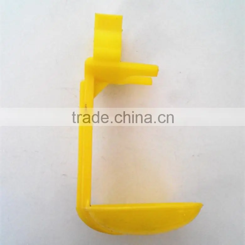 Automatic plastic poultry drinker drip cup/Poultry Drinker Hanging Drip Cups