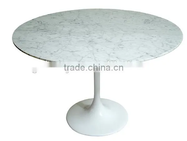Tulip Dining Table Black marble top