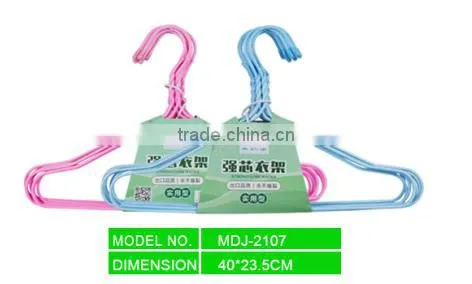 2016 New design coat hanger in pink and blue made in China