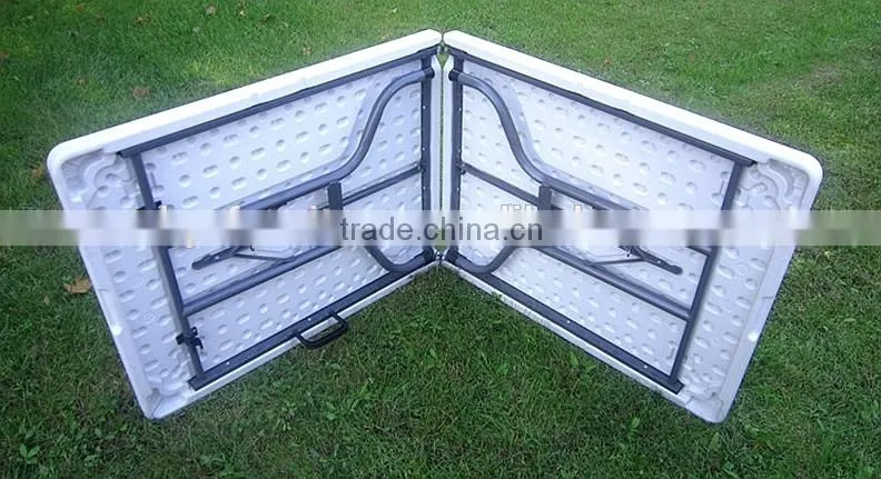 Reasonably Priced Plastic Folding Dining Table