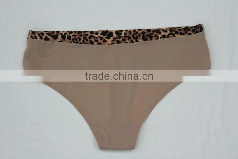 2014 Latest Design Seamless Bonded Thong Underwear Woman