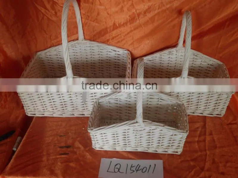 Cheap Handmade Wire Storage Basket With Cloth Linner