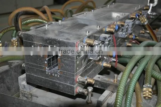 Aluminum window/wooden door frame making machine