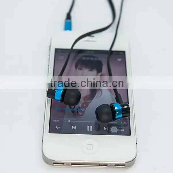 China OEM promotional metal earphone with mic