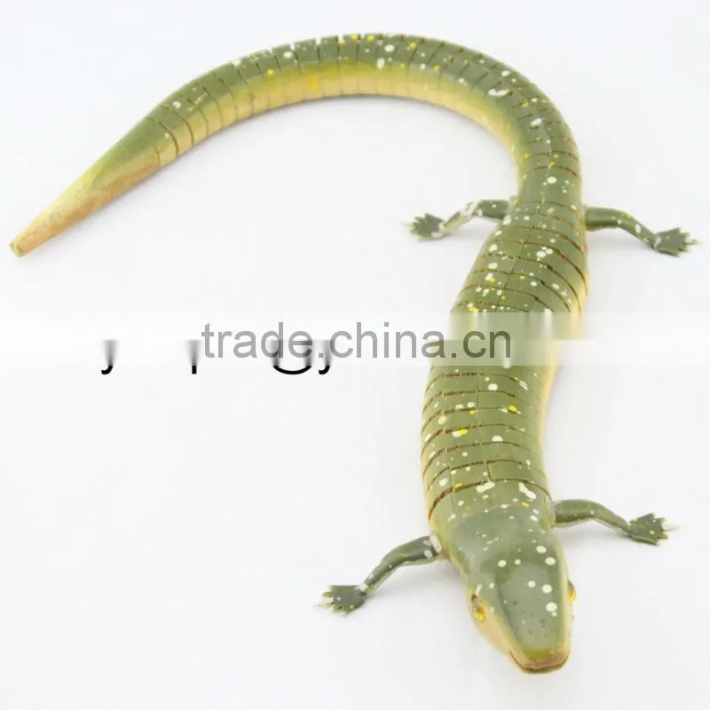 wooden handicraft lizard
