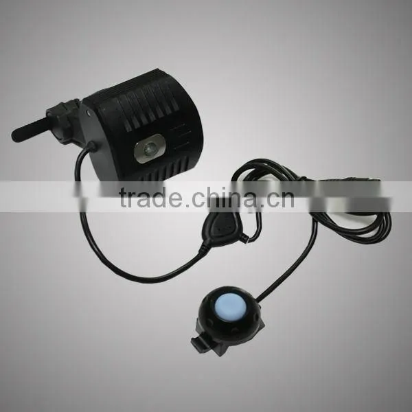2013 cool head light of bicycle D009 with Cree xml T6 LED mountain bike LED head light