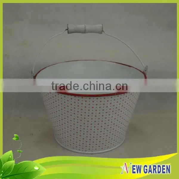 Waterproof Practical High Level White Indoor Hanging Plant Pots