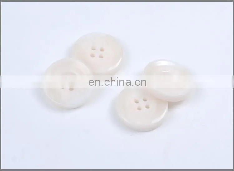 High Quality Fancy 4 holes Plastic Resin Button for Coats BP40542