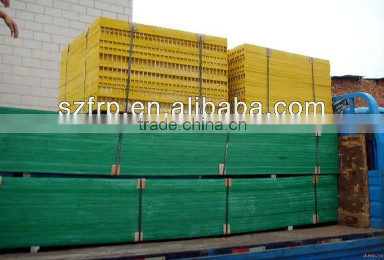 Walkway floor FRP grating