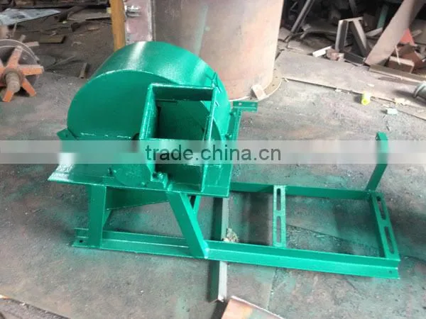 Wood branches and leaves grinding machine/crusher