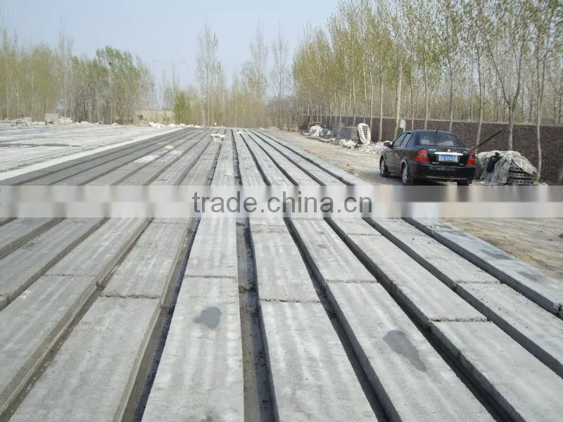 Precast concrete hollow core slab making machine