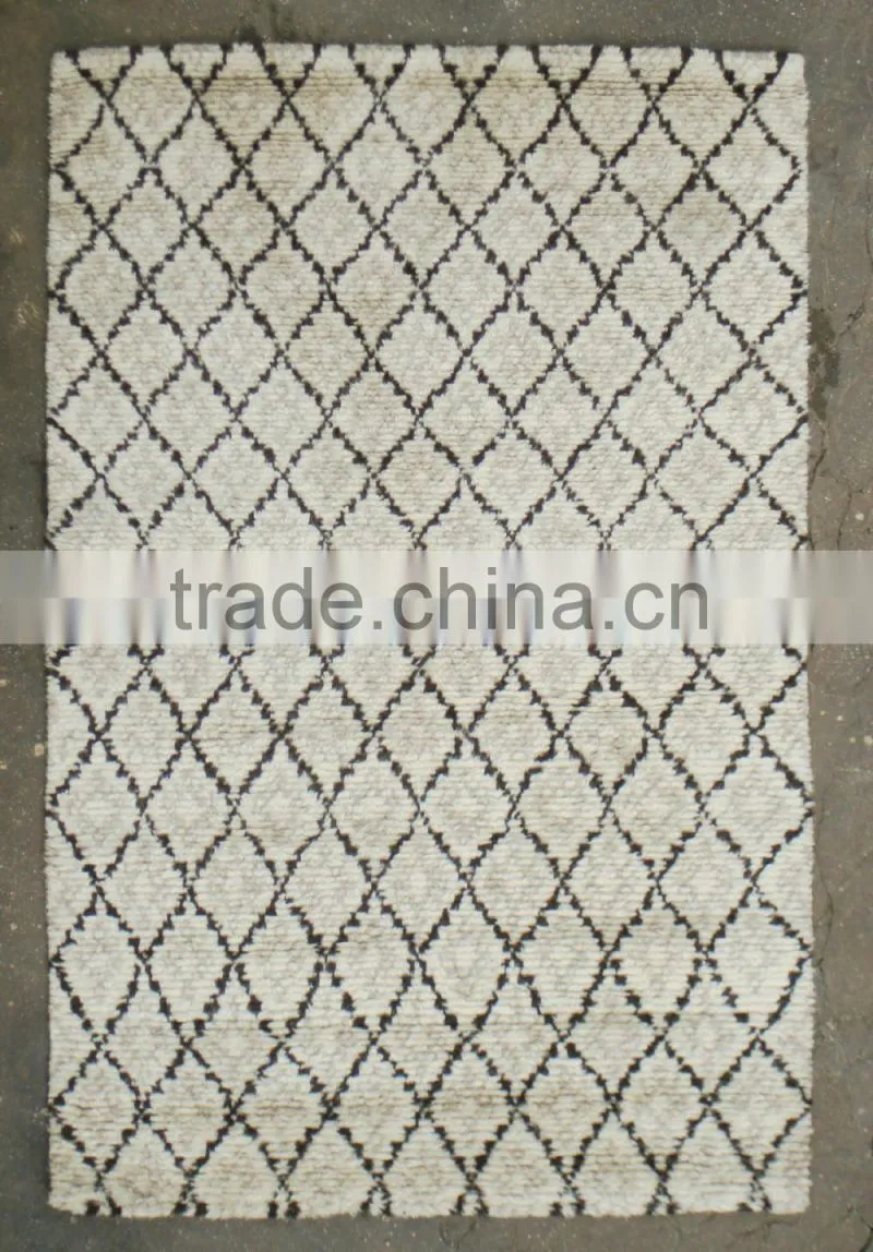 Animal pattern woollen carpet