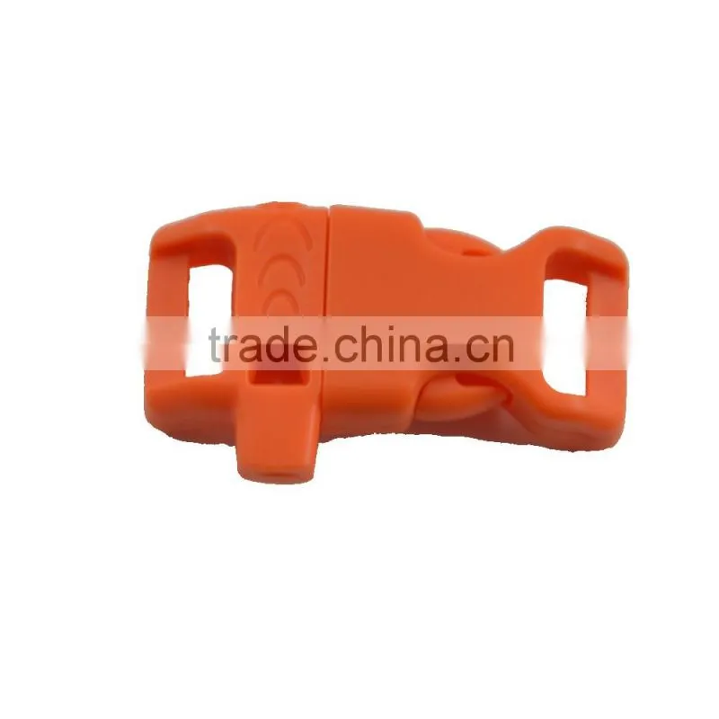 High quality 1/2" plastic backpack curved buckle with survival whistle for camping paracord bracelet alibaba wholesale