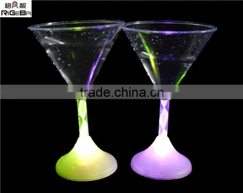 Fashional led flashing cup for party supplies and club Led Martini Cup