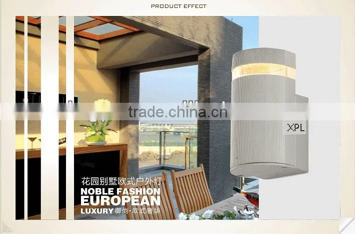Warm White outdoor up and down wall light, IP65