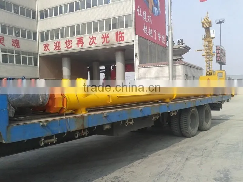 Screw conveyor for silo cement