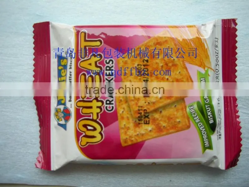 Automatic high speed biscuit packing machine with tray