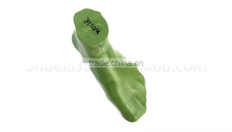 Special plastic shoe last Like the shape of the foot