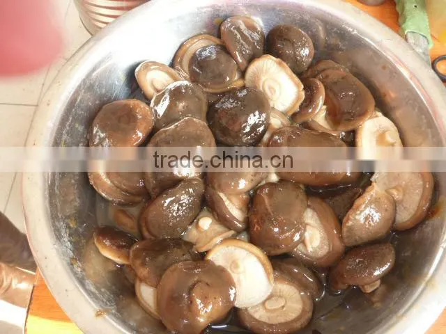 chinese tined shiitake mushrooms in glass jar
