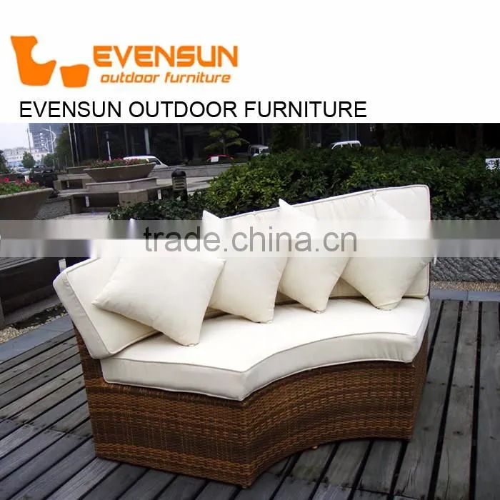 Fashionable rattan wicker sun lounger round sunbed with adjustable canopy