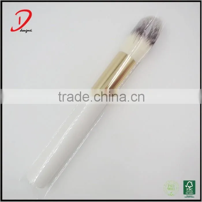Best price foundation and concealer brush