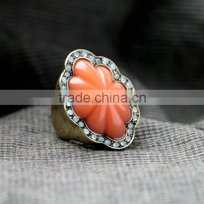 Beautiful New Design Ladies Finger Ring