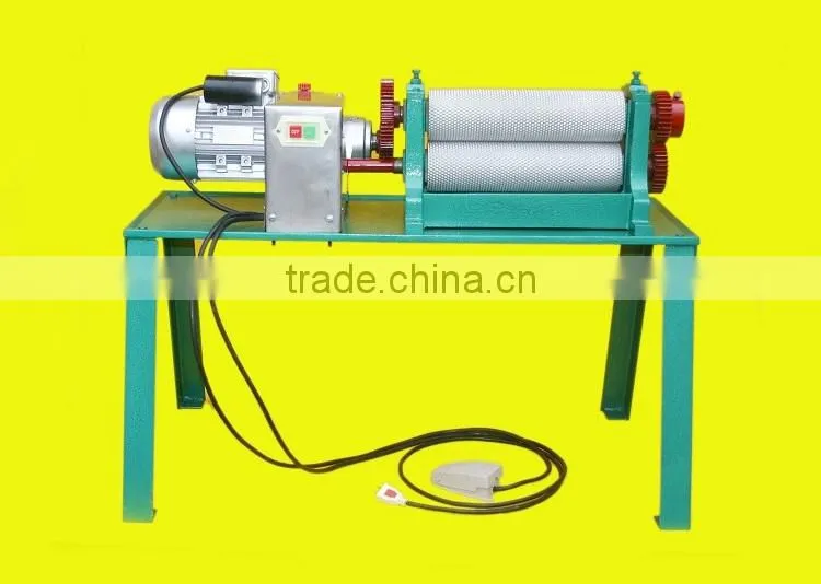 high quality Beeswax Honey Comb Foundation Machine