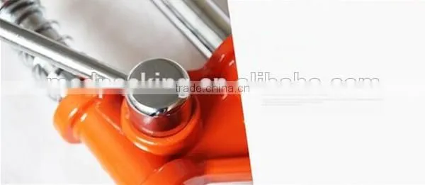 Manual beer bottle capping machine