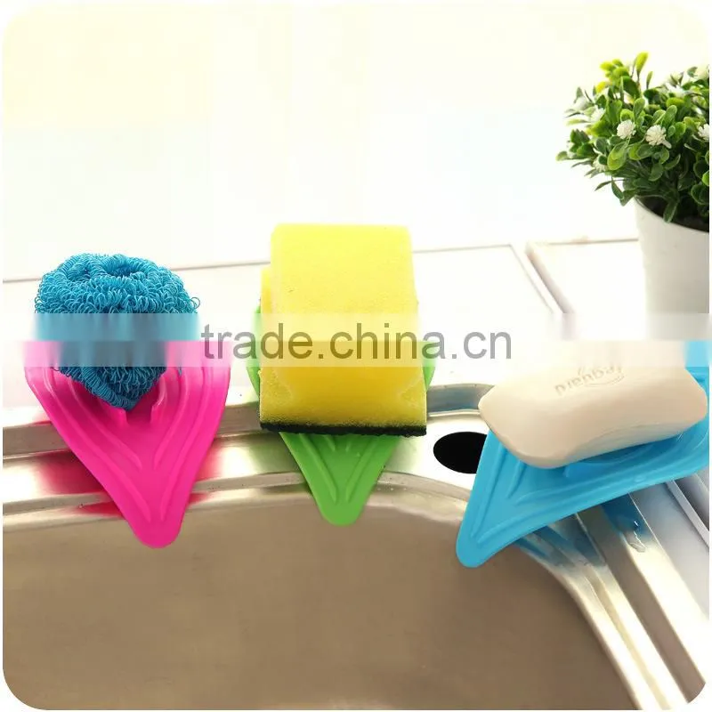 Q111 fashion household wholesale home east plastic shell soap dish