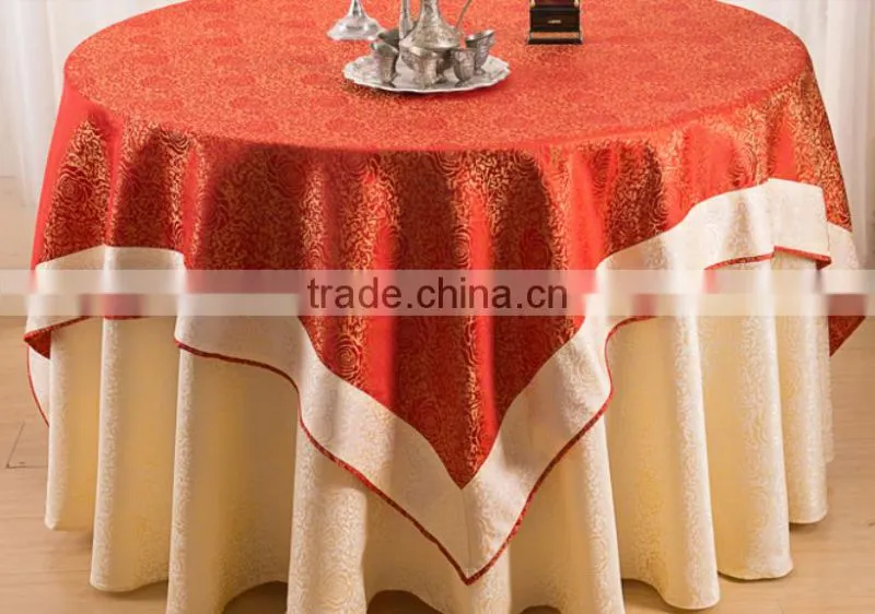 New woven table cloth with polyester fabric