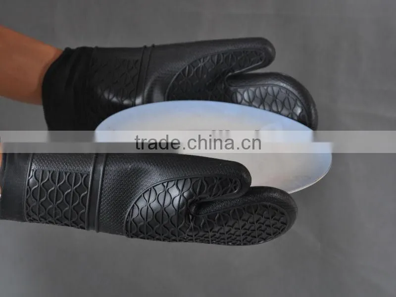 Microwave oven glove